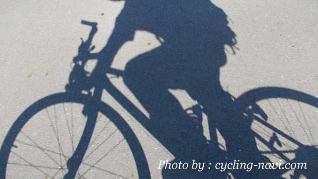 サイクリング 影