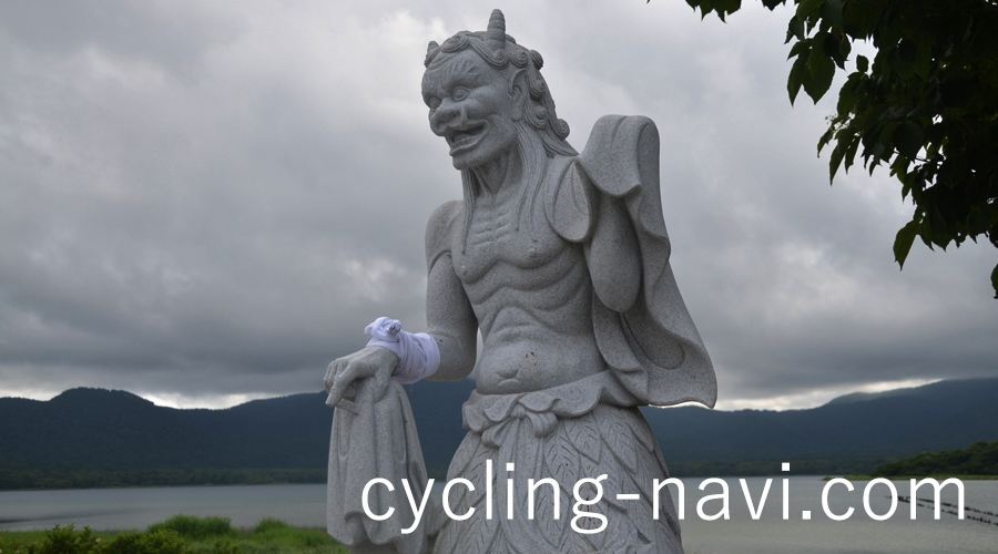 懸衣翁 恐山 宇曽利湖